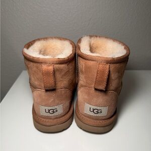 UGG Classic Mini Chestnut Size 4